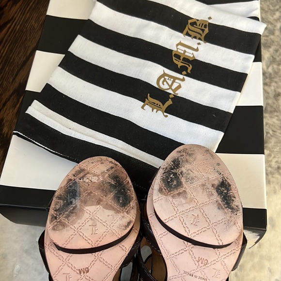 L.A.M.B brown booties size 6. Worn once - Picture 4 of 4